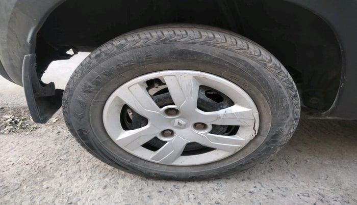 2017 Renault Kwid RXT 0.8, Petrol, Manual, 60,705 km, tyre