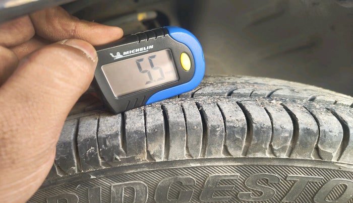 2014 Maruti Alto 800 LXI, Petrol, Manual, 75,540 km, tyre