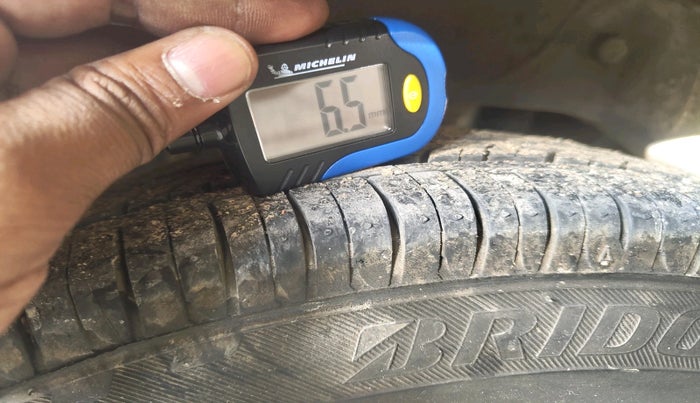 2014 Maruti Alto 800 LXI, Petrol, Manual, 75,540 km, tyre