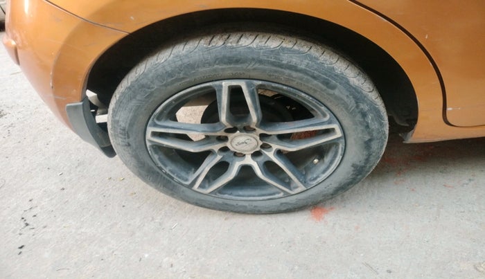 2013 Nissan Micra XV DIESEL, Diesel, Manual, 94,614 km, tyre