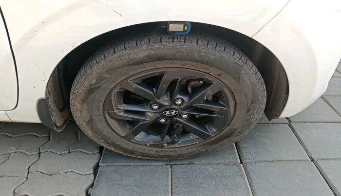 2021 Hyundai GRAND I10 NIOS SPORTZ 1.2 KAPPA VTVT CNG, Petrol, Manual, 75,246 km, tyre