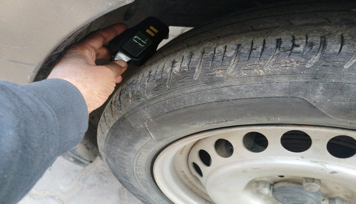 2019 Maruti Baleno SIGMA PETROL 1.2, Petrol, Manual, 60,937 km, tyre