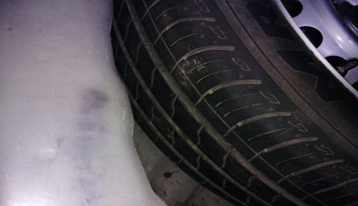 2019 Maruti Baleno SIGMA PETROL 1.2, Petrol, Manual, 60,937 km, tyre