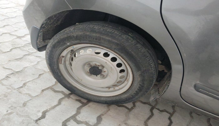 2019 Maruti Baleno SIGMA PETROL 1.2, Petrol, Manual, 60,937 km, tyre