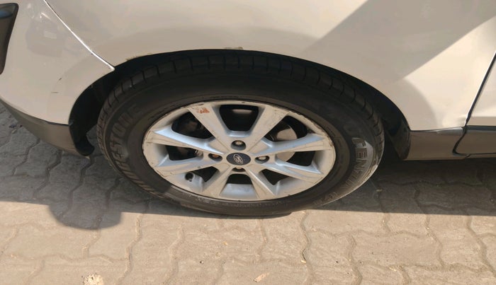 2018 Ford Ecosport TITANIUM 1.5L DIESEL, Diesel, Manual, 1,12,667 km, tyre