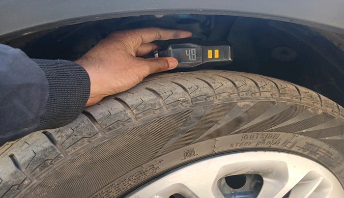 2024 KIA CARENS PRESTIGE 1.5 PETROL 7 STR, Petrol, Manual, 19,531 km, tyre