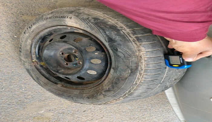 2012 Maruti Swift Dzire VXI, Petrol, Manual, 91,745 km, tyre