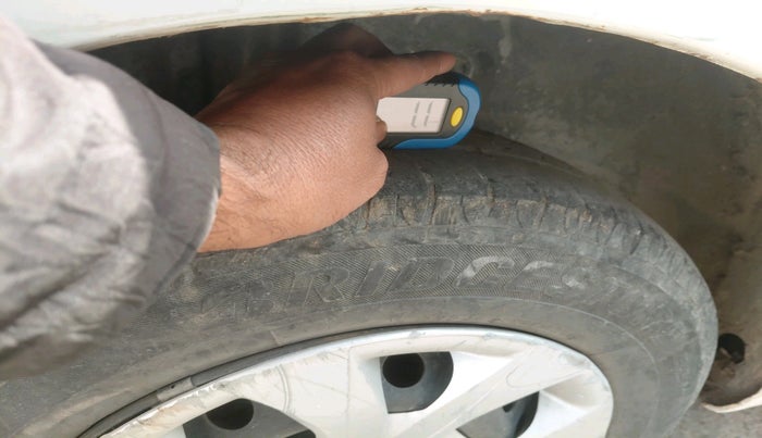 2015 Hyundai Elite i20 SPORTZ 1.4 CRDI, Diesel, Manual, 96,077 km, tyre