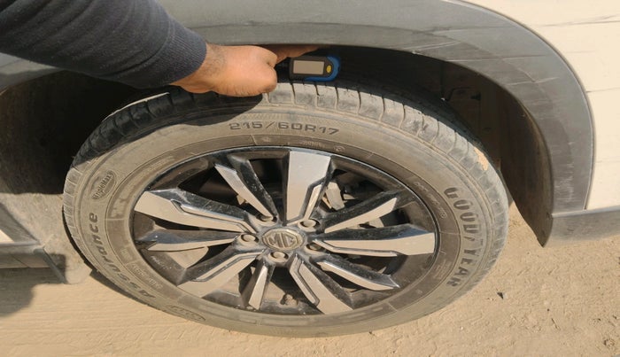 2020 MG HECTOR SMART 1.5 DCT PETROL, Petrol, Automatic, 21,049 km, tyre