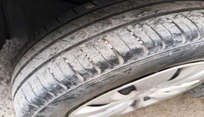 2016 Maruti Baleno DELTA PETROL 1.2, Petrol, Manual, 91,998 km, tyre