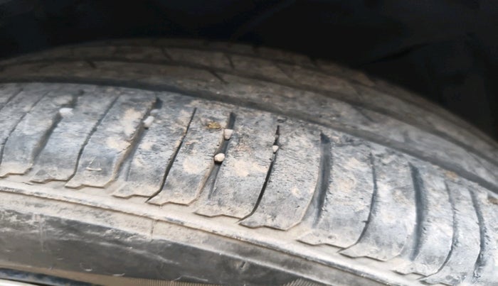 2016 Maruti Baleno DELTA PETROL 1.2, Petrol, Manual, 91,998 km, tyre