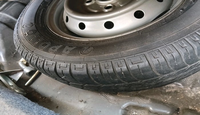 2011 Maruti Alto LXI, Petrol, Manual, 70,838 km, tyre