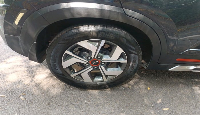 2022 KIA SONET HTX ANNIVERSARY EDITION 1.5 AT, Diesel, Automatic, 45,757 km, tyre