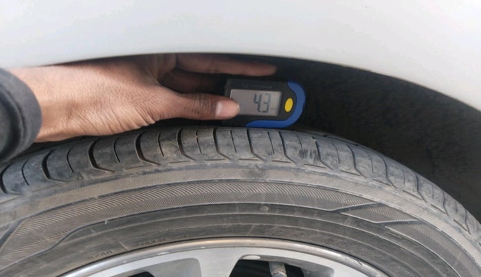 2014 Hyundai Grand i10 ASTA 1.2 KAPPA VTVT, Petrol, Manual, 97,024 km, tyre