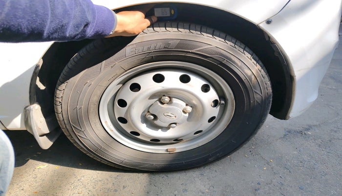 2014 Hyundai i10 MAGNA 1.1, Petrol, Manual, 33,017 km, tyre