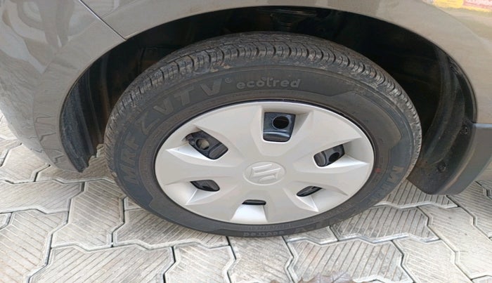 2024 Maruti New Wagon-R VXI 1.0, Petrol, Manual, 5,193 km, tyre