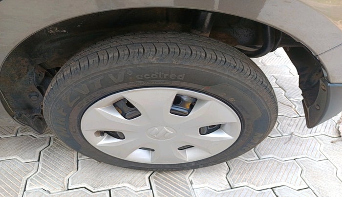 2024 Maruti New Wagon-R VXI 1.0, Petrol, Manual, 5,193 km, tyre