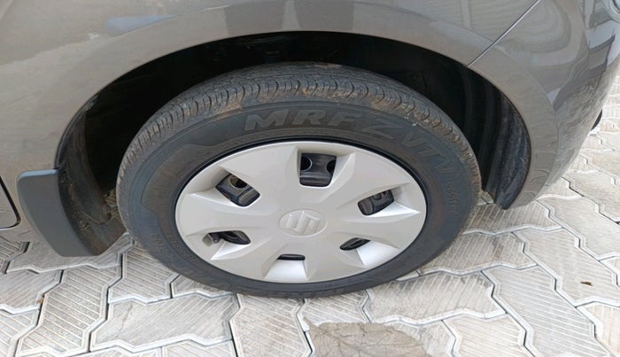 2024 Maruti New Wagon-R VXI 1.0, Petrol, Manual, 5,193 km, tyre