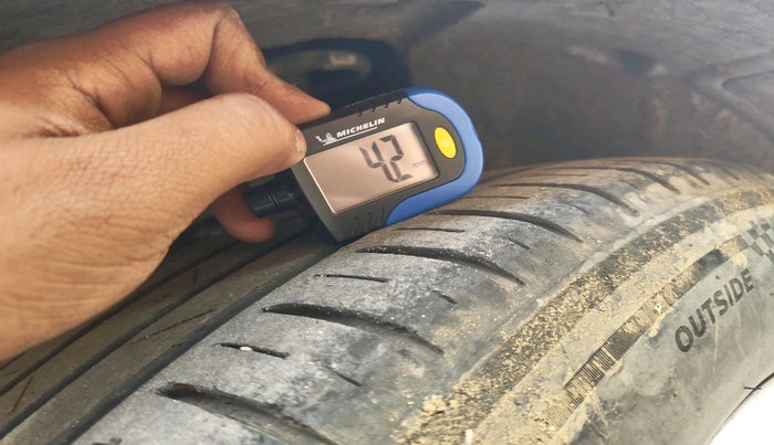 2022 Tata Safari XZ, Diesel, Manual, 1,66,300 km, tyre