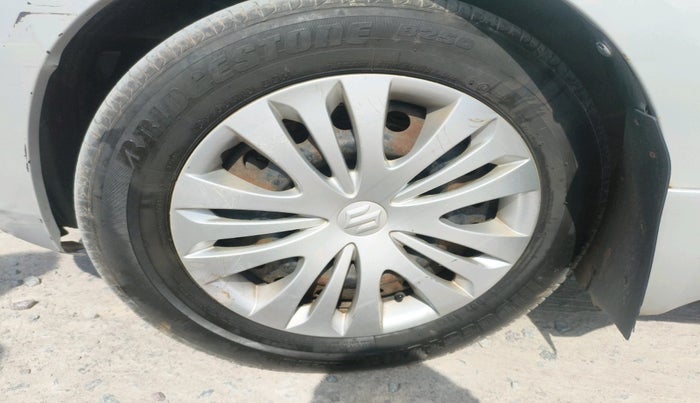 2015 Maruti Ertiga VDI SHVS, Diesel, Manual, 1,74,486 km, tyre