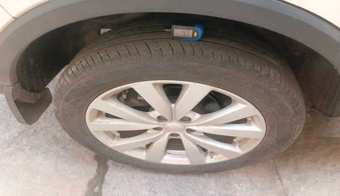 2024 MG ASTOR Select 1.5 MT, Petrol, Manual, 18,983 km, tyre