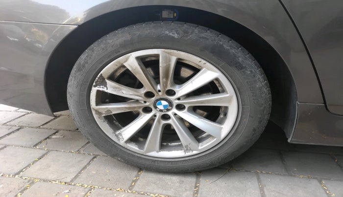 2012 BMW 5 Series 520D 2.0, Diesel, Automatic, 1,24,347 km, tyre
