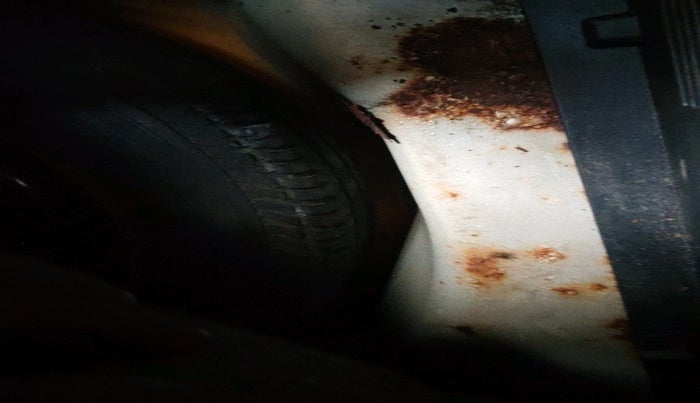 2012 Maruti Swift VDI, Diesel, Manual, 1,10,270 km, tyre