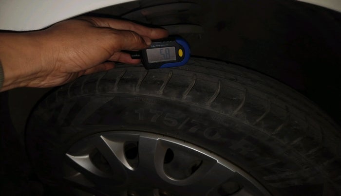 2011 Hyundai i20 MAGNA 1.2, Petrol, Manual, 62,627 km, tyre