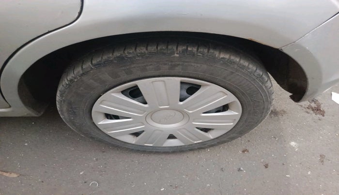 2011 Ford Figo TITANIUM 1.2 PETROL, Petrol, Manual, 64,694 km, tyre