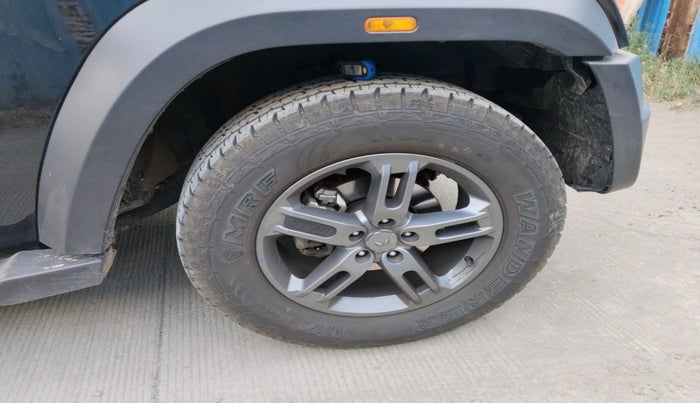 2025 Mahindra Thar LX D HT 2WD MT, Diesel, Manual, 8,498 km, tyre