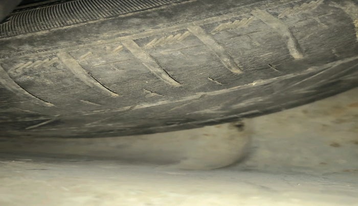 2010 Ford Figo TITANIUM 1.4 DIESEL, Diesel, Manual, 94,992 km, tyre