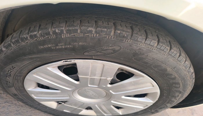 2010 Ford Figo TITANIUM 1.4 DIESEL, Diesel, Manual, 94,992 km, tyre