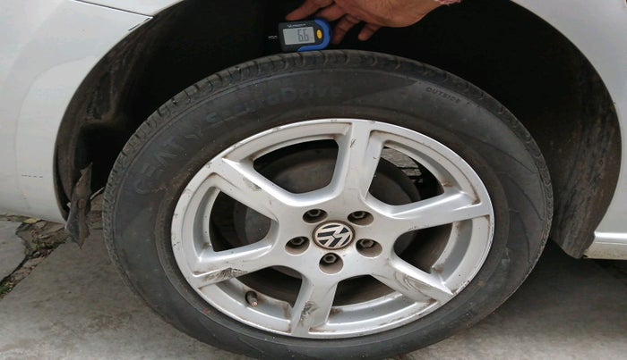 2014 Volkswagen Vento HIGHLINE PETROL AT, Petrol, Automatic, 38,725 km, tyre