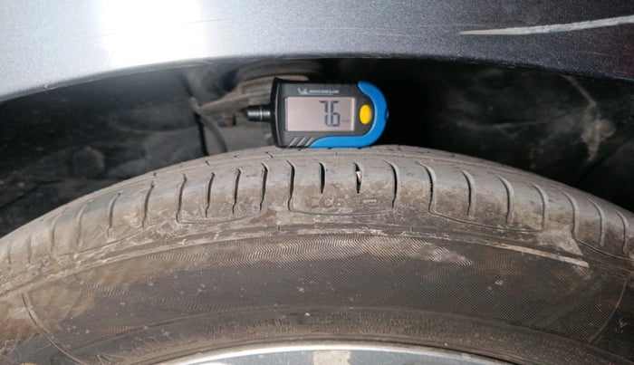 2017 Ford Figo Aspire TITANIUM 1.2 PETROL, Petrol, Manual, 61,651 km, tyre