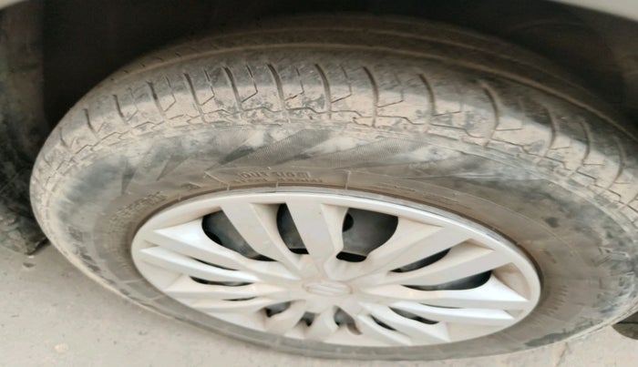 2023 Maruti Dzire VXI AMT, Petrol, Automatic, 26,611 km, tyre