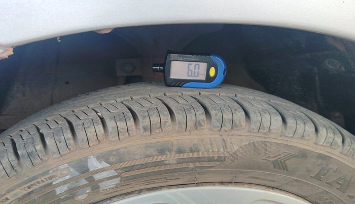 2011 Tata Indica Vista TERRA TDI, Diesel, Manual, 1,43,862 km, tyre