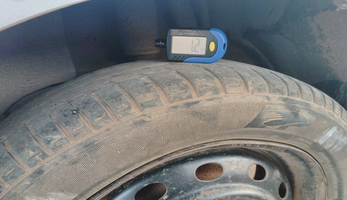 2011 Tata Indica Vista TERRA TDI, Diesel, Manual, 1,43,862 km, tyre