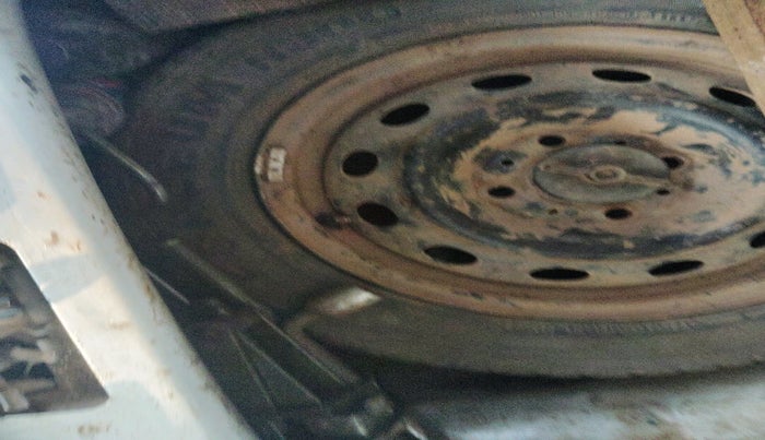 2011 Tata Indica Vista TERRA TDI, Diesel, Manual, 1,43,862 km, tyre