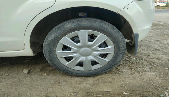 2015 Ford Figo EXI 1.2 PETROL, Petrol, Manual, 1,33,392 km, tyre