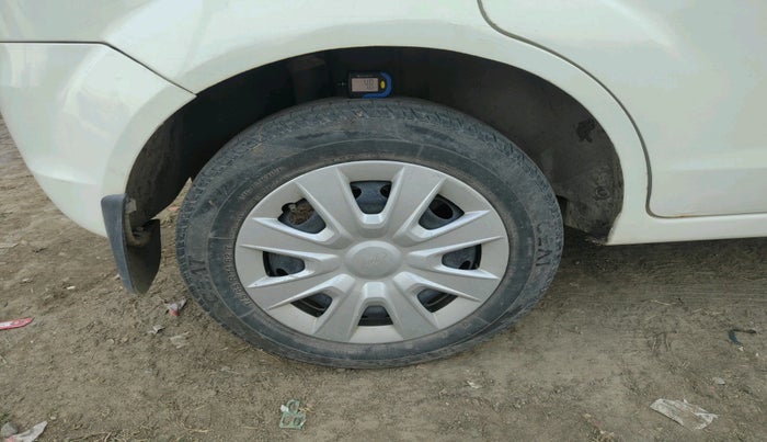 2015 Ford Figo EXI 1.2 PETROL, Petrol, Manual, 1,33,392 km, tyre