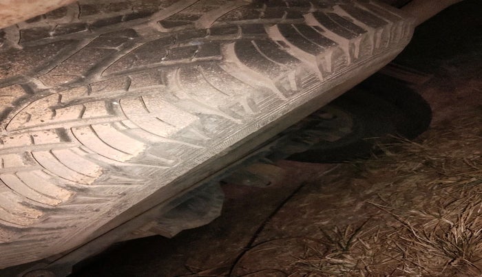 2014 Mahindra Scorpio EX M2DI, Diesel, Manual, 82,242 km, tyre