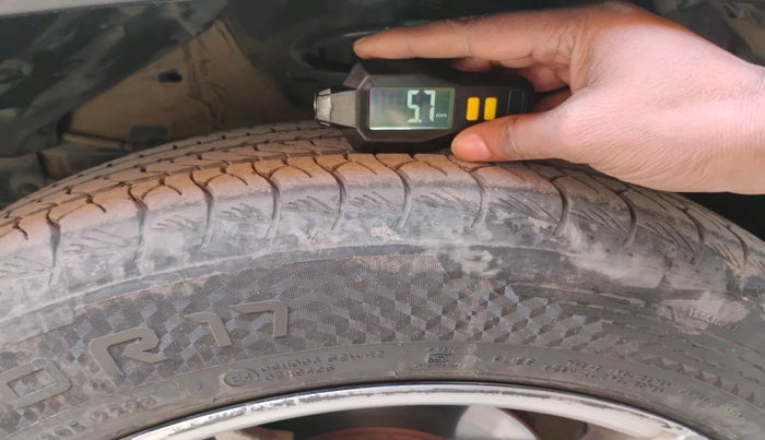 2023 Maruti Grand Vitara DELTA CNG, Petrol, Manual, 29,026 km, tyre