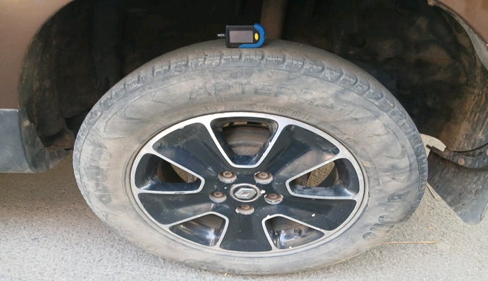 2016 Renault Duster 85 PS RXZ DIESEL, Diesel, Manual, 71,394 km, tyre