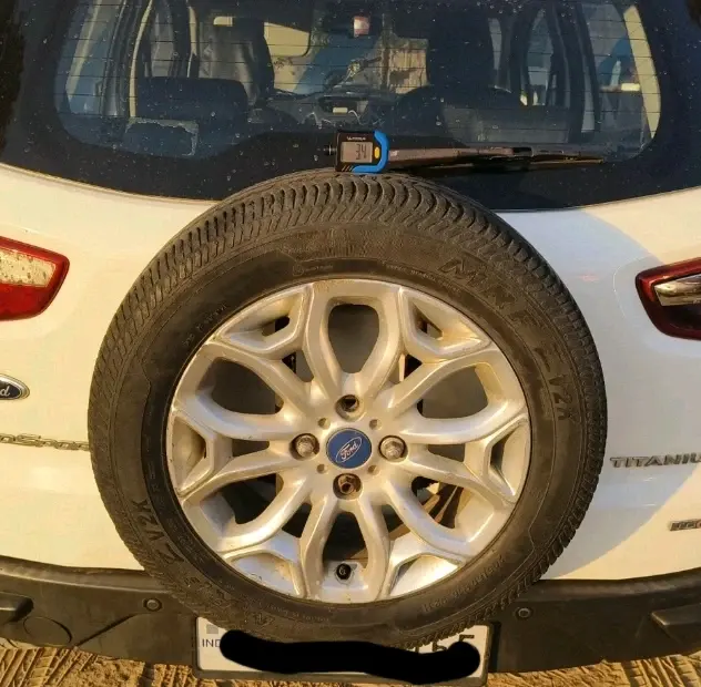 2013 Ford Ecosport TITANIUM 1.5L DIESEL, Diesel, Manual, 1,11,806 km, tyre