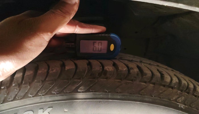 2015 Maruti Swift Dzire VXI, Petrol, Manual, 57,893 km, tyre