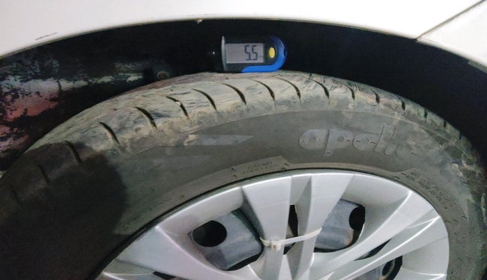 2016 Maruti Ertiga VDI SHVS, Diesel, Manual, 1,21,838 km, tyre