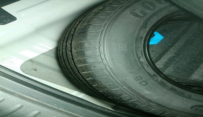 2021 KIA SELTOS HTK 1.5 PETROL, Petrol, Manual, 36,682 km, tyre