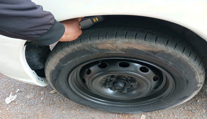 2010 Tata Indigo CS LX TDI, Diesel, Manual, 98,599 km, tyre