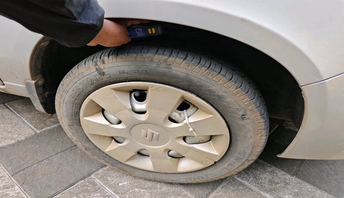 2012 Maruti Alto K10 LXI, Petrol, Manual, 79,677 km, tyre