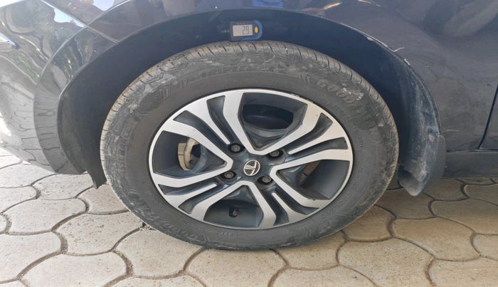 2022 Tata Tiago XT PETROL, Petrol, Manual, 18,602 km, tyre